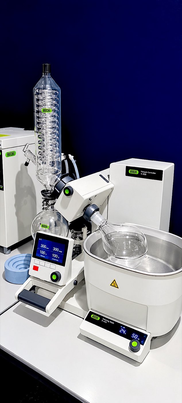 BÜCHI Rotavapor R-300 с вакуум контролер и баня
